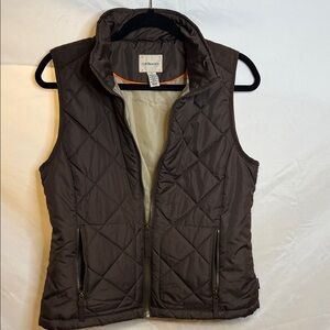 G.H. Bass & Co. Women's Dark Brown Quilted Vest